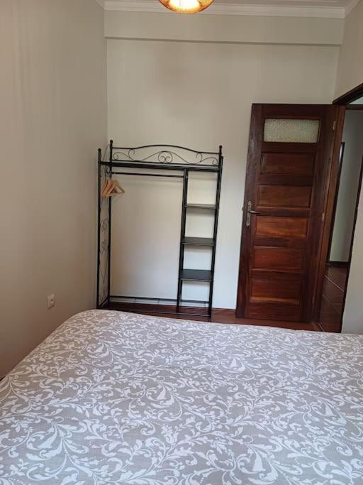 Roomy & Patio - 2 Bedroom Flat ポルト エクステリア 写真